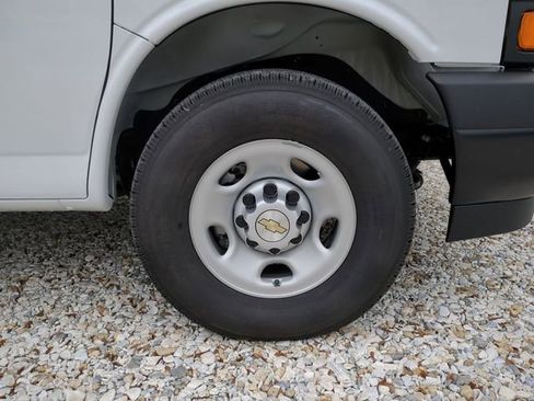 New 2025 Chevrolet Express 3500 w/ Driver Convenience Package RWD image 10