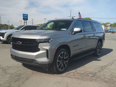 Used 2024 Chevrolet Suburban RST