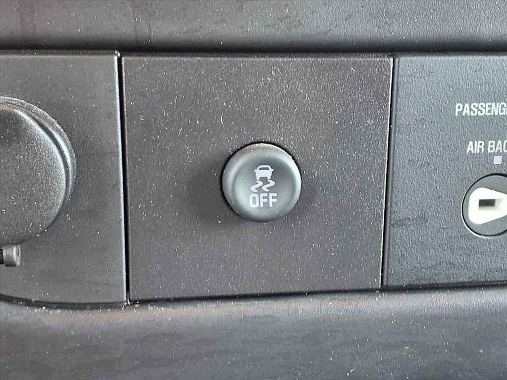 New 2025 Chevrolet Express 3500 w/ Power Convenience Package RWD image 11