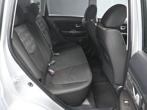 Used 2013 Kia Soul + image 31