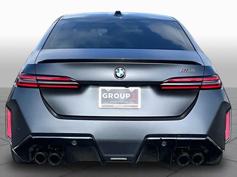 Used 2026 BMW M5 w/ Carbon Package AWD/4WD image 5