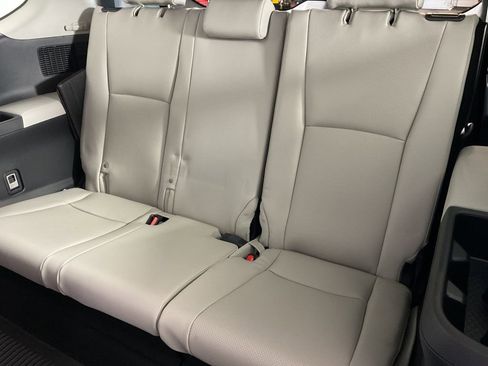 New 2026 Toyota Grand Highlander XLE image 19