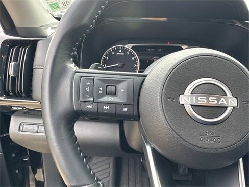 Certified 2025 Nissan Pathfinder SV w/ Black Appearance Package image 15