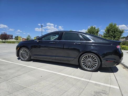 Used 2014 Lincoln MKZ AWD image 4