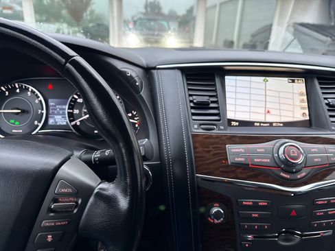 Used 2020 Nissan Armada SL w/ Premium Package image 17