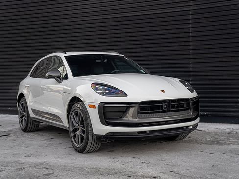 Certified 2026 Porsche Macan Turbo image 28