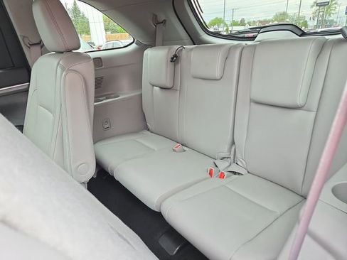 Used 2019 Toyota Highlander Limited Platinum AWD/4WD image 23