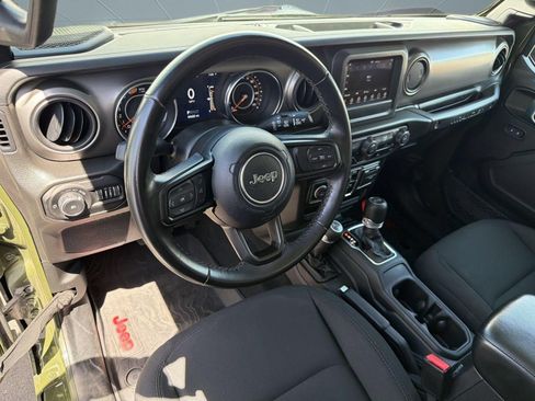 Used 2022 Jeep Wrangler Unlimited Sport AWD/4WD image 3