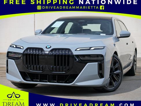 Used 2023 BMW 740i w/ Parking Assistance Package RWD image 1