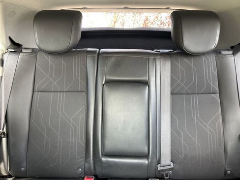 Used 2021 Chevrolet Trax LT w/ Sport Edition image 13