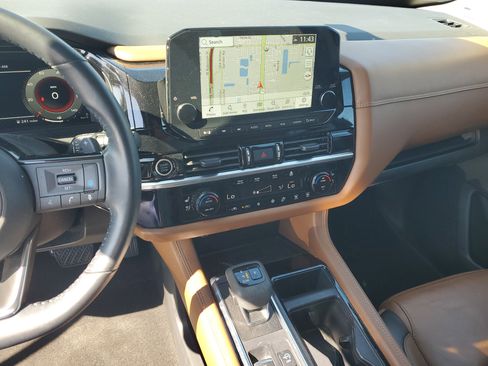 Certified 2023 Nissan Pathfinder Platinum w/ Lighting Package (N93) image 22