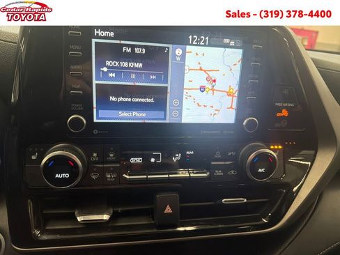 Certified 2021 Toyota Highlander XLE image 20