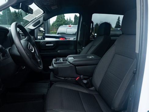 Used 2024 GMC Sierra 3500 Pro image 17