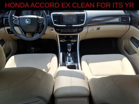 Used 2017 Honda Accord EX image 10