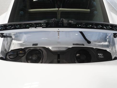 Used 2025 Porsche 911 Carrera image 37