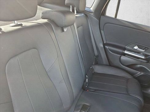 Used 2025 Mercedes-Benz GLA 250 image 20