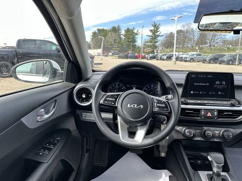 Used 2024 Kia Forte LXS FWD image 13