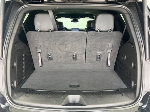 Used 2023 GMC Yukon SLT image 22