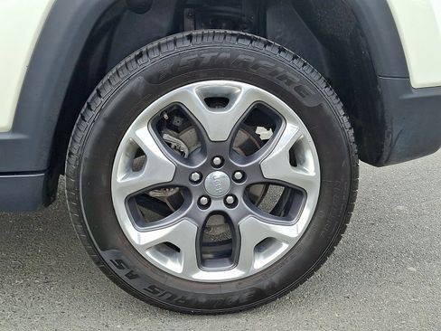 Used 2020 Jeep Compass Limited w/ Premium Lighting Group image 8