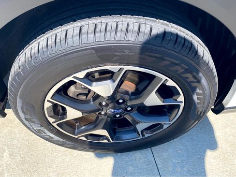 Used 2020 Subaru Crosstrek 2.0i image 11