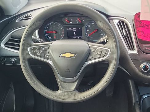 Used 2023 Chevrolet Malibu LT FWD image 4