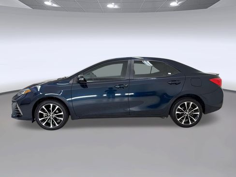 Used 2019 Toyota Corolla SE FWD image 2