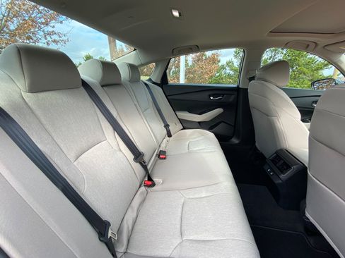 Used 2025 Honda Accord SE image 30