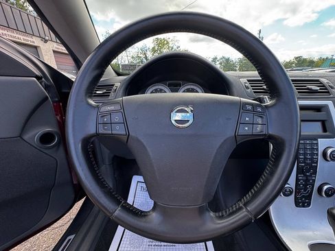 Used 2011 Volvo C70 T5 w/ Climate Pkg FWD image 18