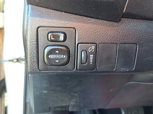 Used 2016 Toyota Corolla L FWD image 26