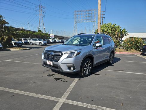 Used 2022 Subaru Forester Limited w/ Popular Package #3 image 3