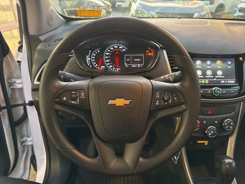 Used 2021 Chevrolet Trax LS w/ Tint and Cruise Package image 11