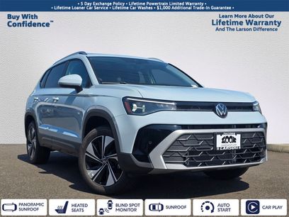 New 2025 Volkswagen Taos SE