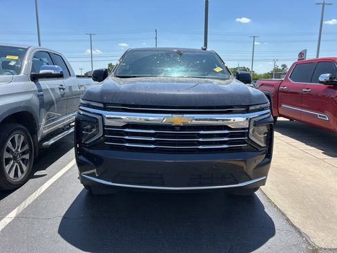 Used 2025 Chevrolet Tahoe LT image 14