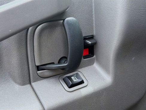 Used 2024 Chevrolet Express 2500 w/ Driver Convenience Package RWD image 20
