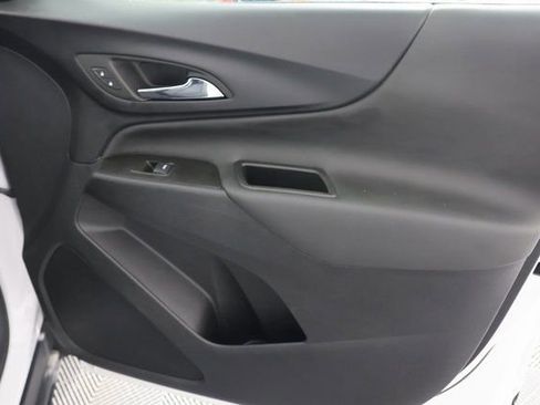 Used 2022 Chevrolet Equinox LT image 27