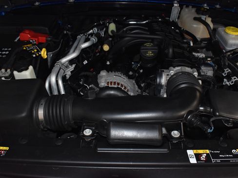 Used 2022 Jeep Wrangler Sport AWD/4WD image 29