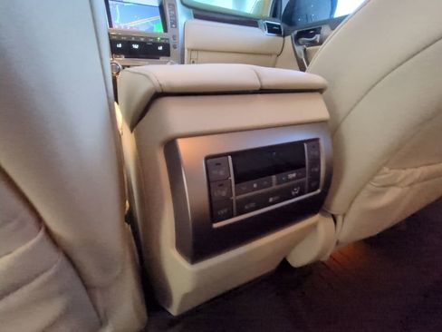 Used 2017 Lexus GX 460 AWD/4WD image 21