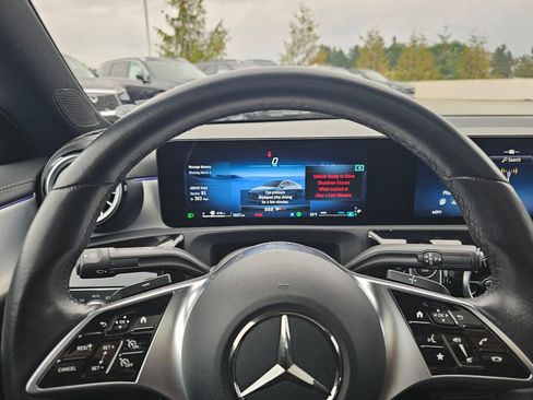 Used 2025 Mercedes-Benz CLA 250 4MATIC image 27