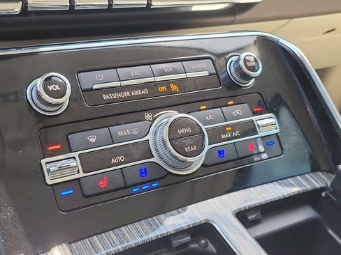 Certified 2021 Lincoln Navigator Black Label AWD/4WD image 26