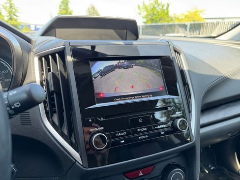 Used 2019 Subaru Crosstrek 2.0i Premium AWD/4WD image 18