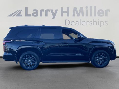 Certified 2023 Toyota Sequoia Platinum image 6