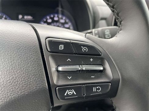 Certified 2023 Hyundai Kona SEL w/ Convenience Package image 17