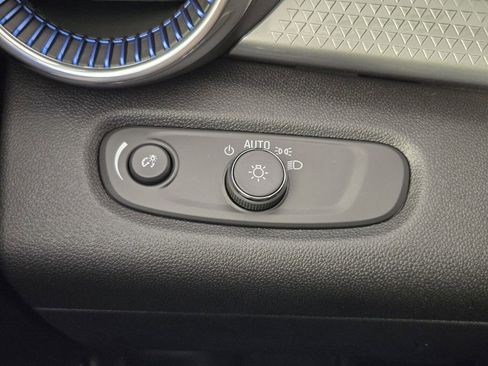 New 2026 Chevrolet Trax LT w/ Driver Confidence Package image 24