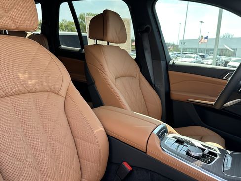 Used 2026 BMW X5 xDrive40i image 32