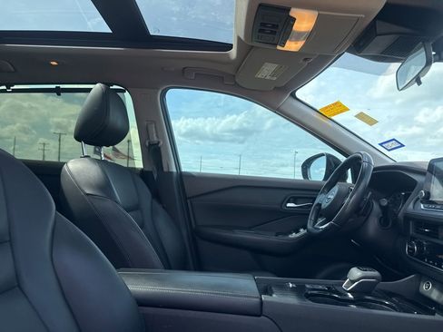 Certified 2023 Nissan Rogue SV w/ SV Premium B Package FWD image 26