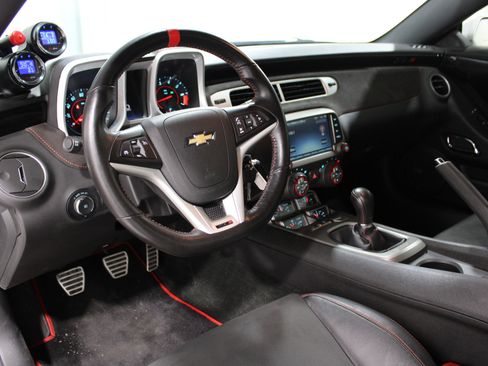 Used 2014 Chevrolet Camaro ZL1 image 2
