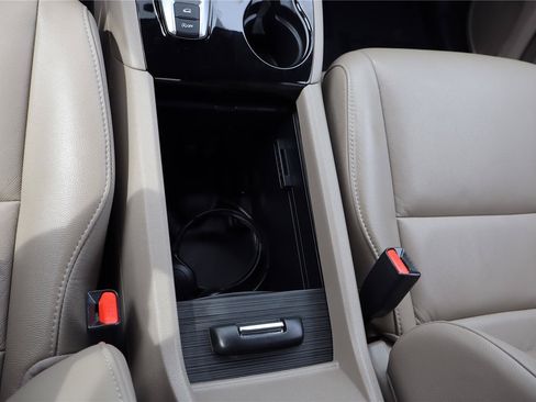 Used 2021 Honda Pilot Touring image 21