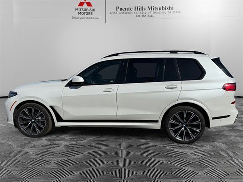 Used 2022 BMW X7 xDrive40i w/ M Sport Package image 8