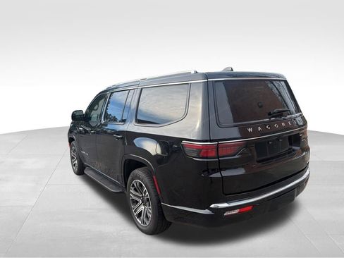 Used 2024 Jeep Wagoneer Series II w/ Flexible Seating Group image 3