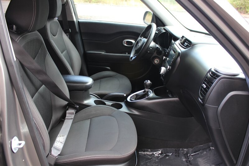Used 2018 Kia Soul w/ Convenience Package FWD image 18